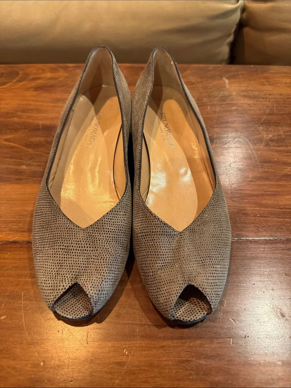 Bruno Magli Low Wedge Peep Toe Ballet Loafer Flats Leather Shoes 8 1/2 Classic